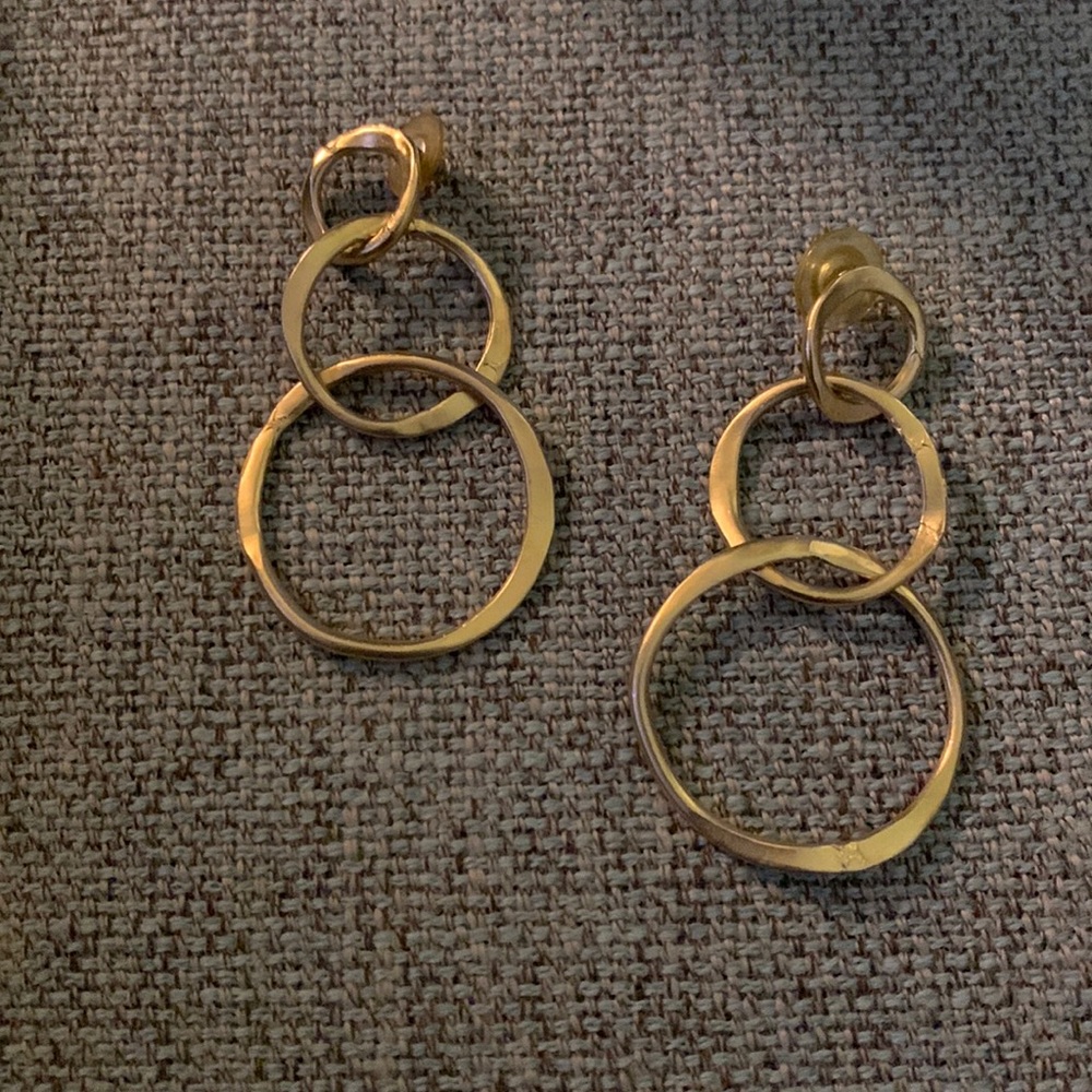 VINTAGE EARRINGS (1980’s) Goldtone